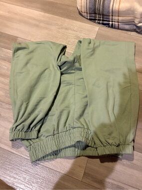Light Olive Green Elastic Waist Shorts